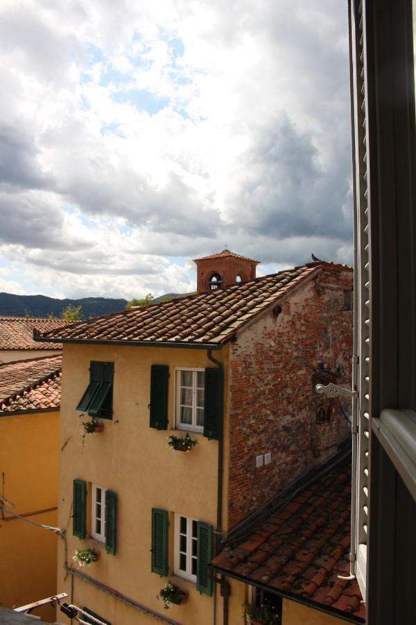 Delizioso Appartamento Centro Storico Lucca Comics Eksteriør bilde